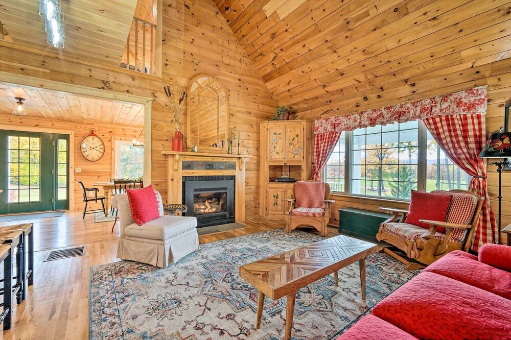 Photo of Livingroom in Wardsboro