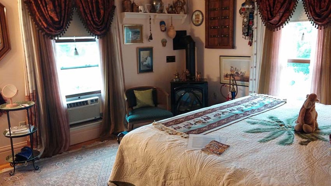 Photo of Bedroom in Springville
