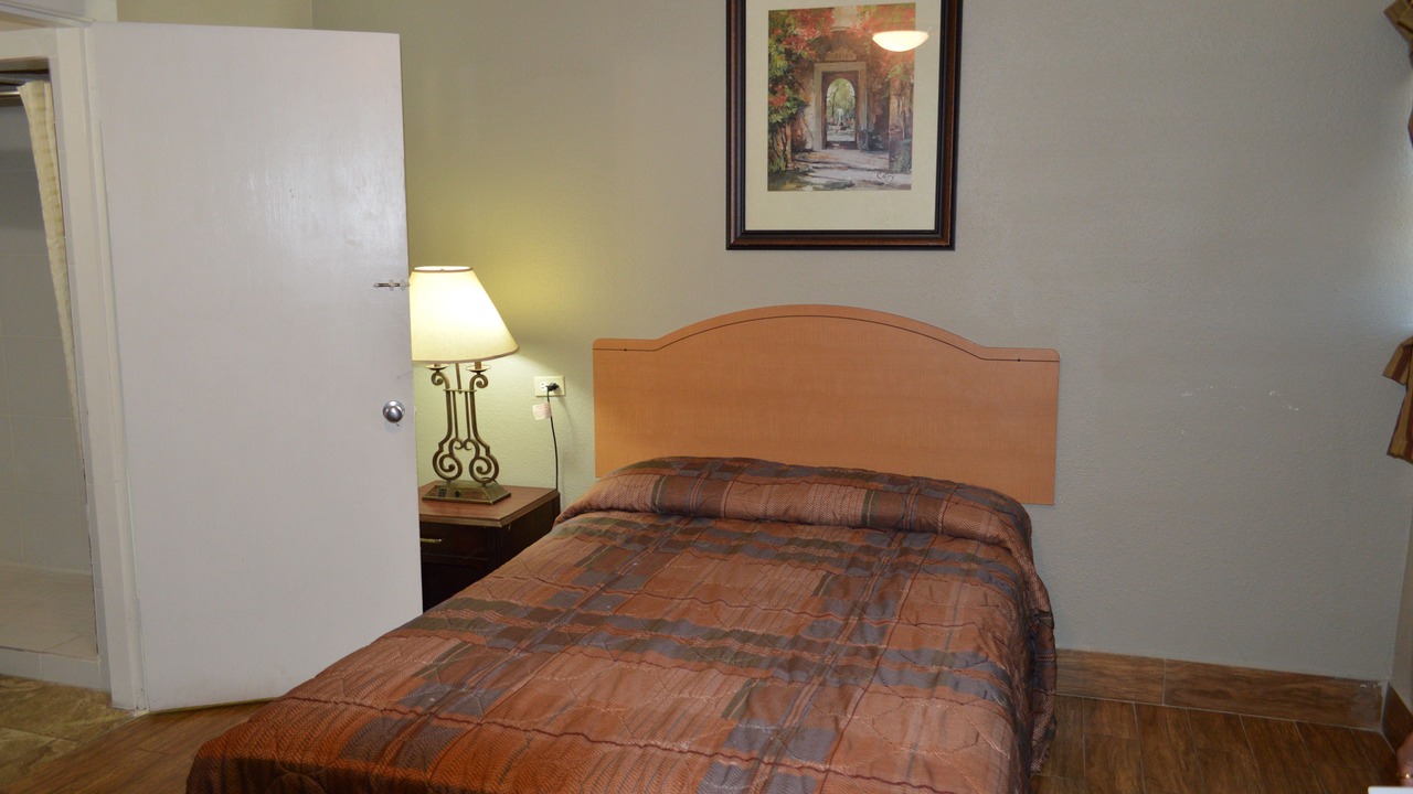 Photo of Bedroom in Bay City
