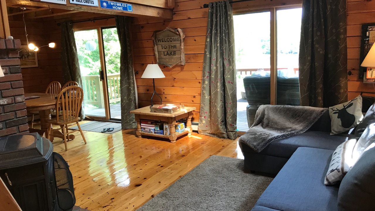 Photo of Livingroom in Woodsville