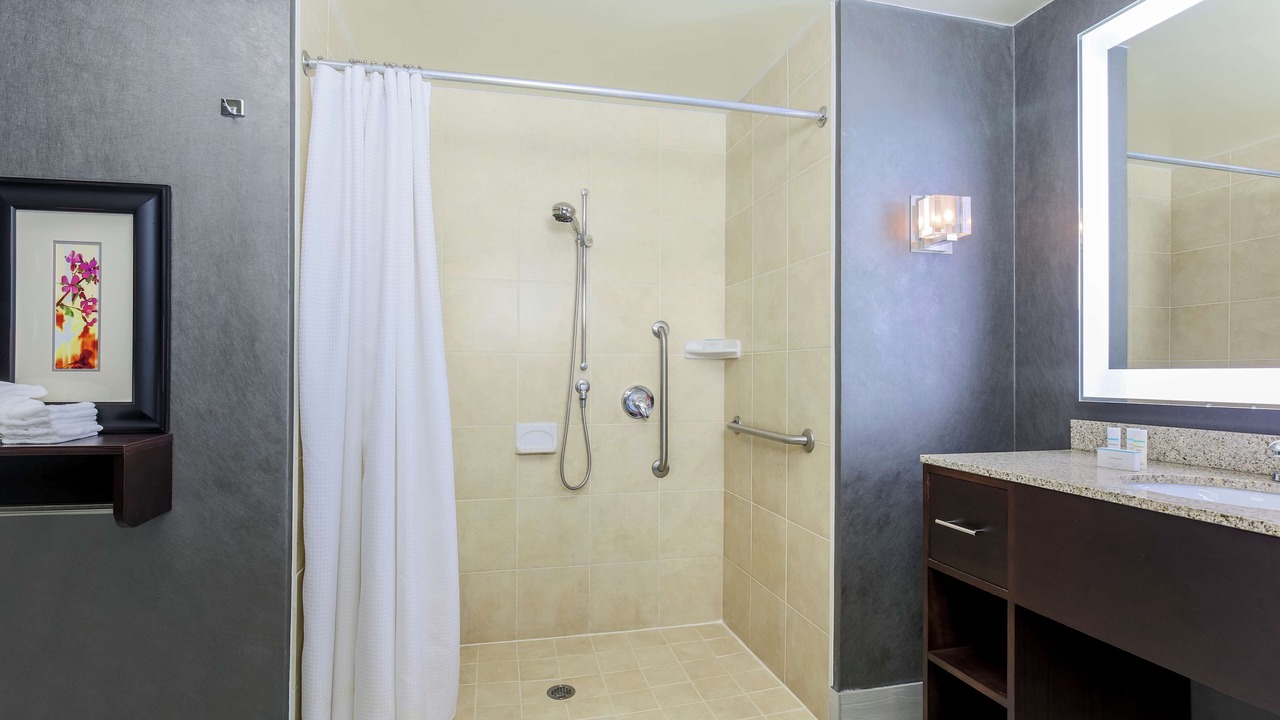 Photo of Bathroom in Melville
