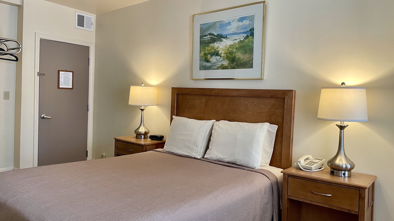 Photo of Bedroom in Fenway–Kenmore