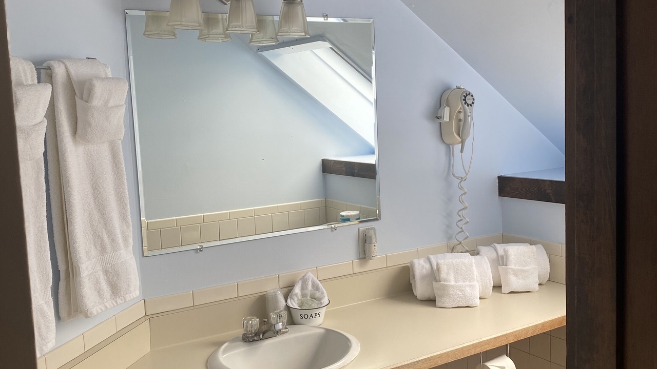 Photo of Bathroom in Lyndon