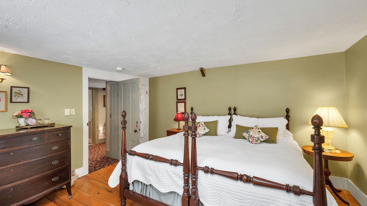 Photo of Bedroom in Warner