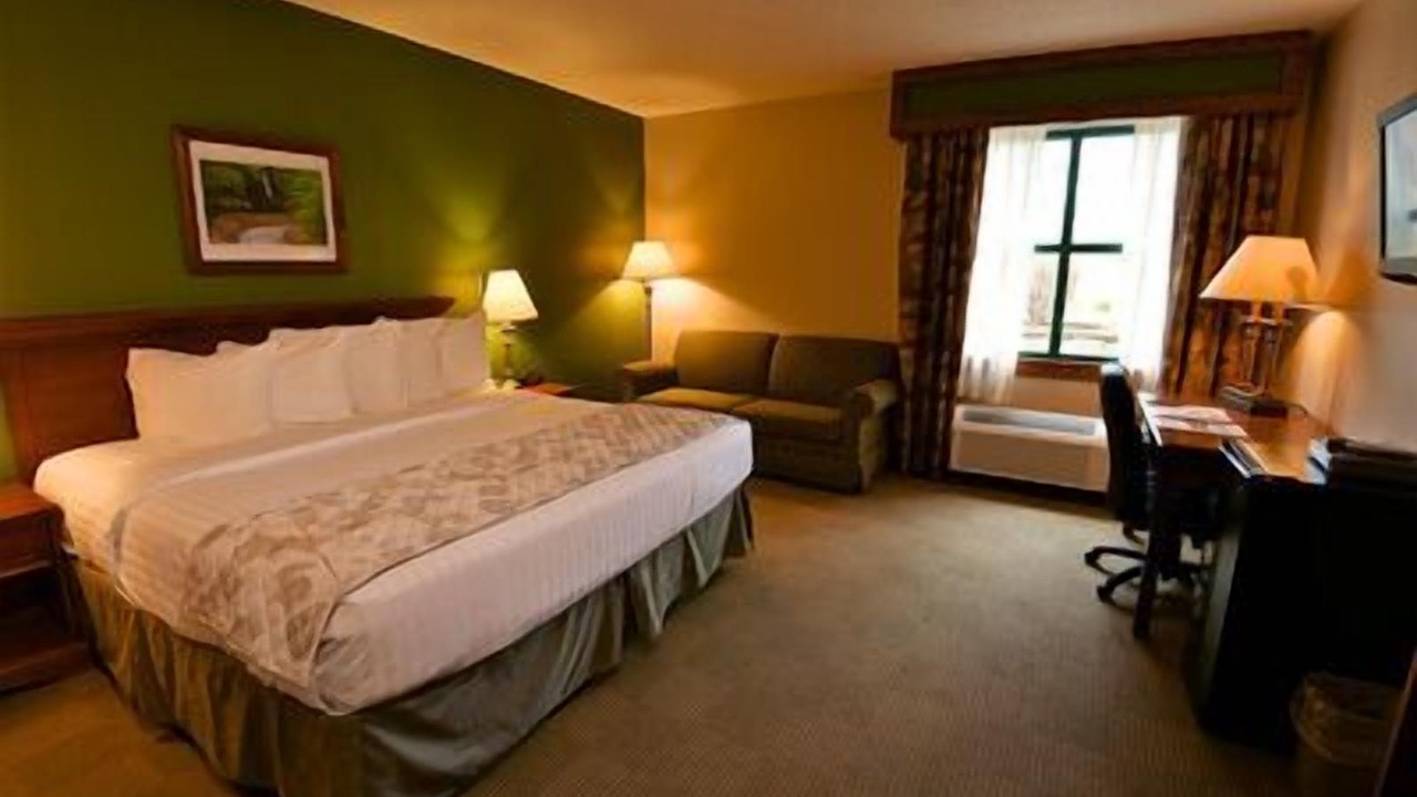 Photo of Bedroom in Henlawson