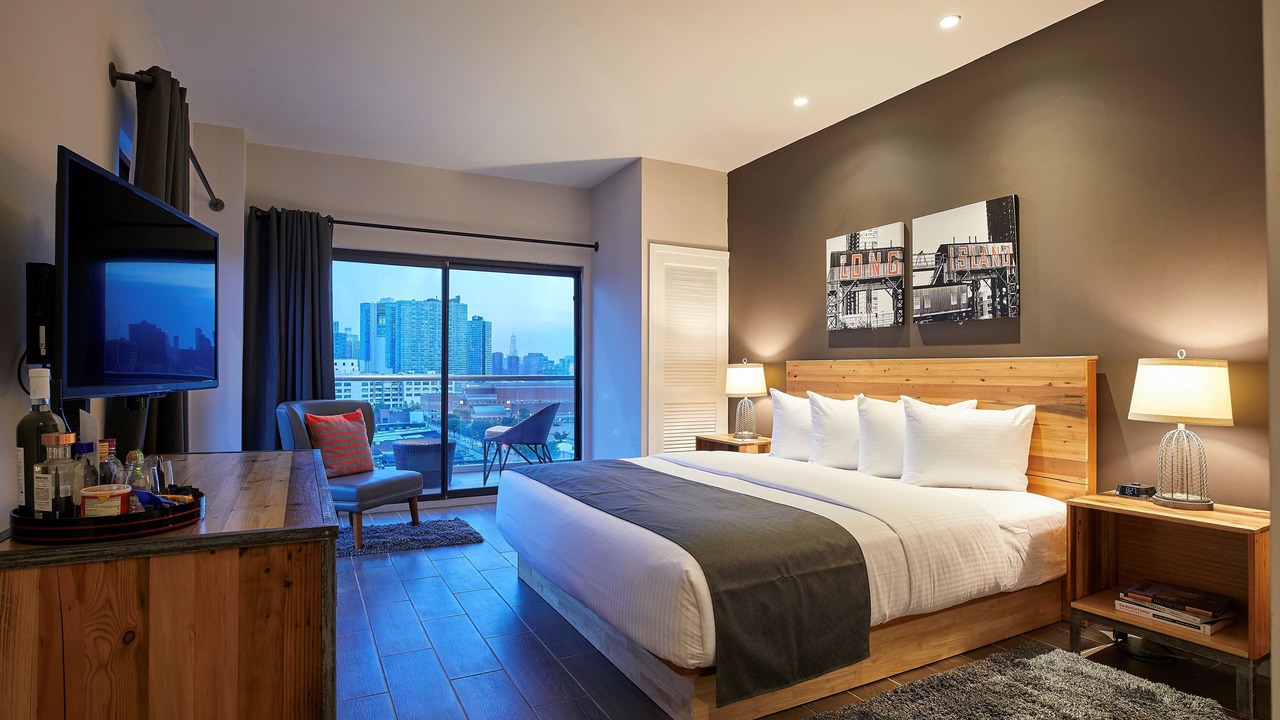 Photo of Bedroom in Hunters Point
