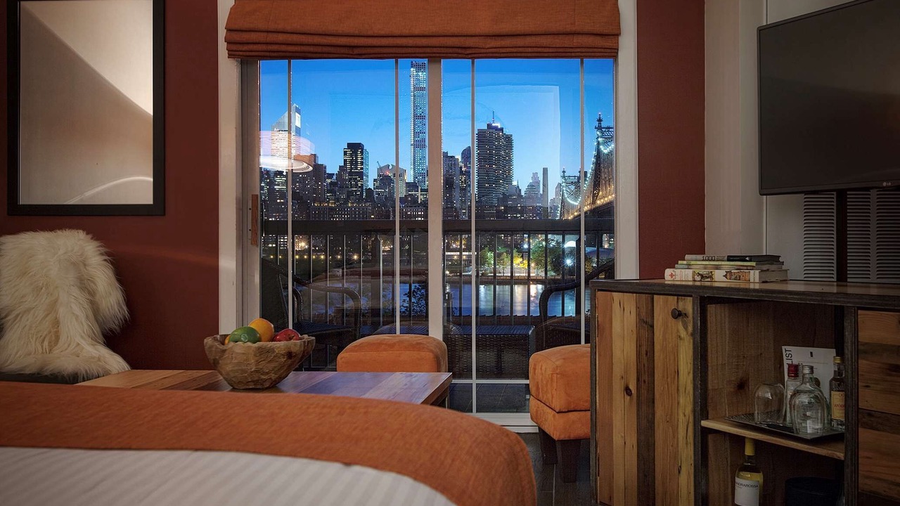 Photo of Bedroom in Hunters Point
