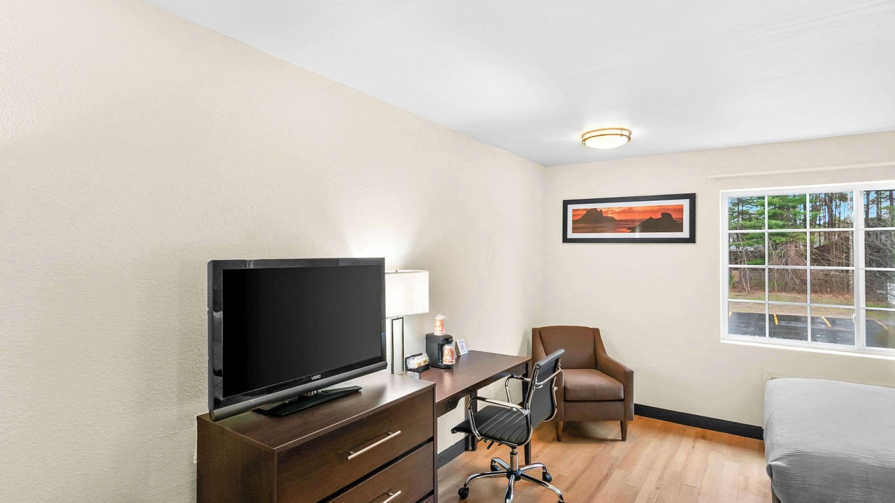 Photo of Bedroom in Queensbury