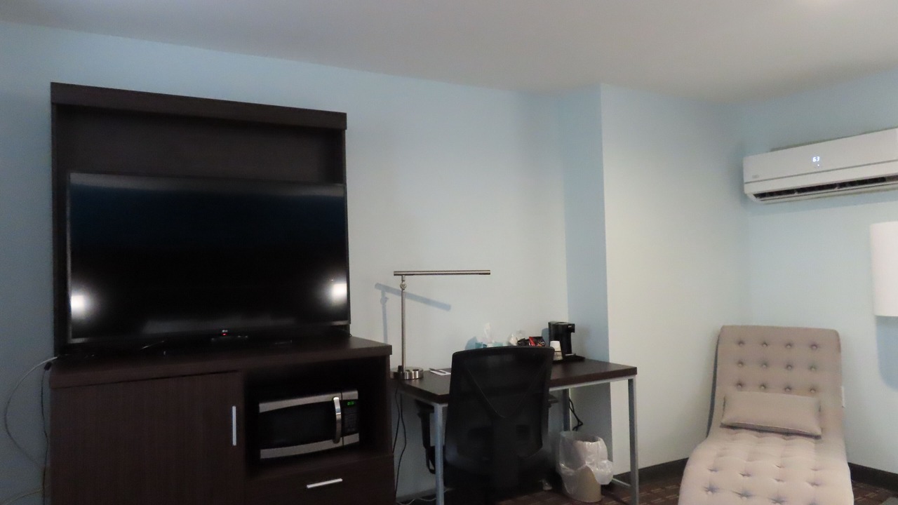 Photo of Bedroom in Hudson