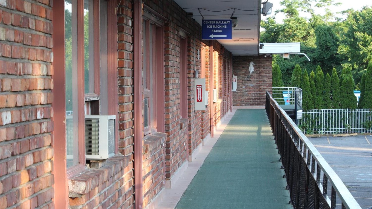 Photo of Patio Balcony in Lattingtown