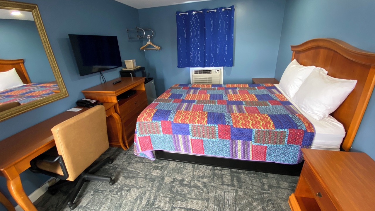 Photo of Bedroom in Claremont