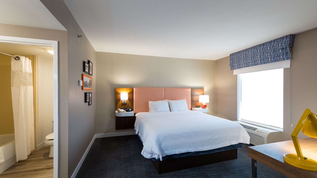 Photo of Bedroom in Jamestown