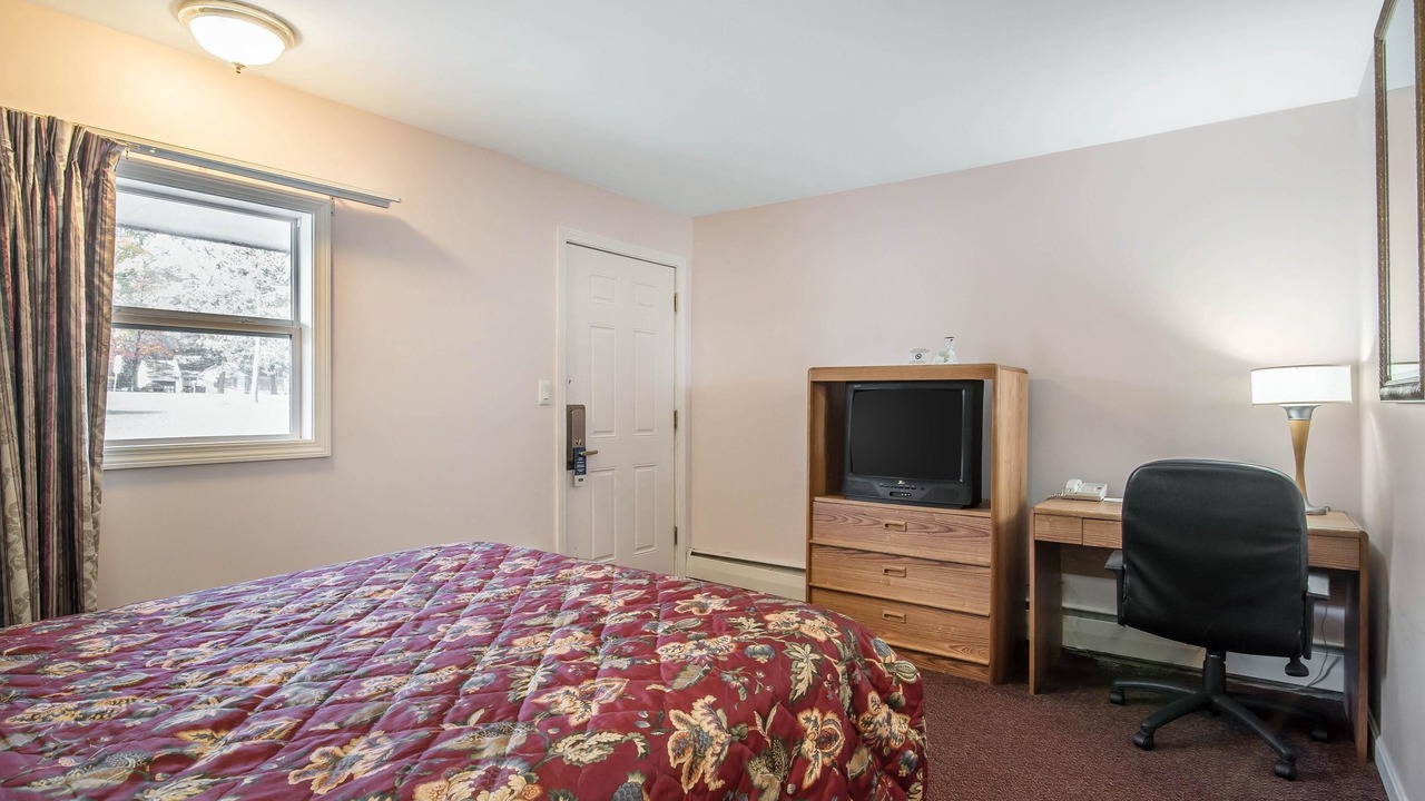 Photo of Bedroom in Bellows Falls