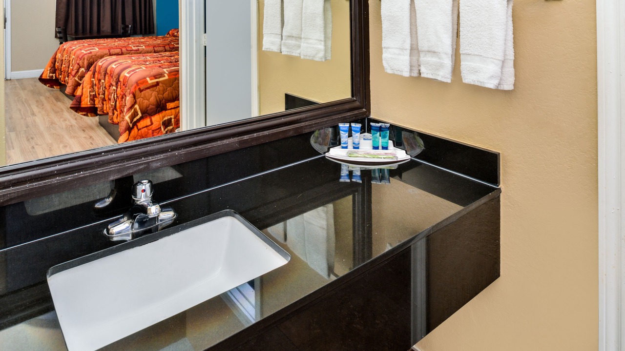 Photo of Bathroom in Clodine