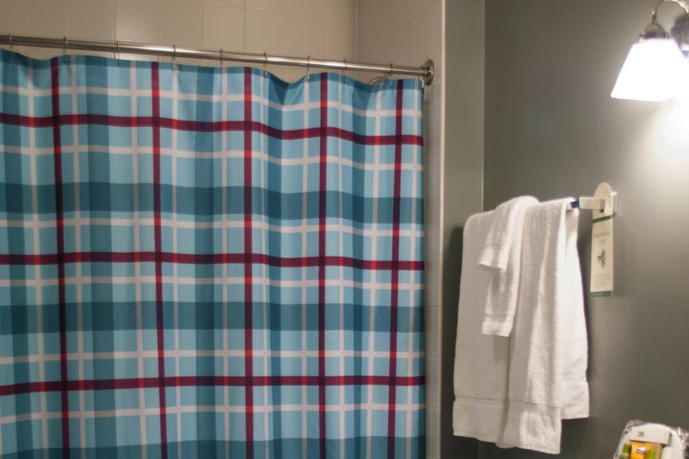 Photo of Bathroom in Gardiner