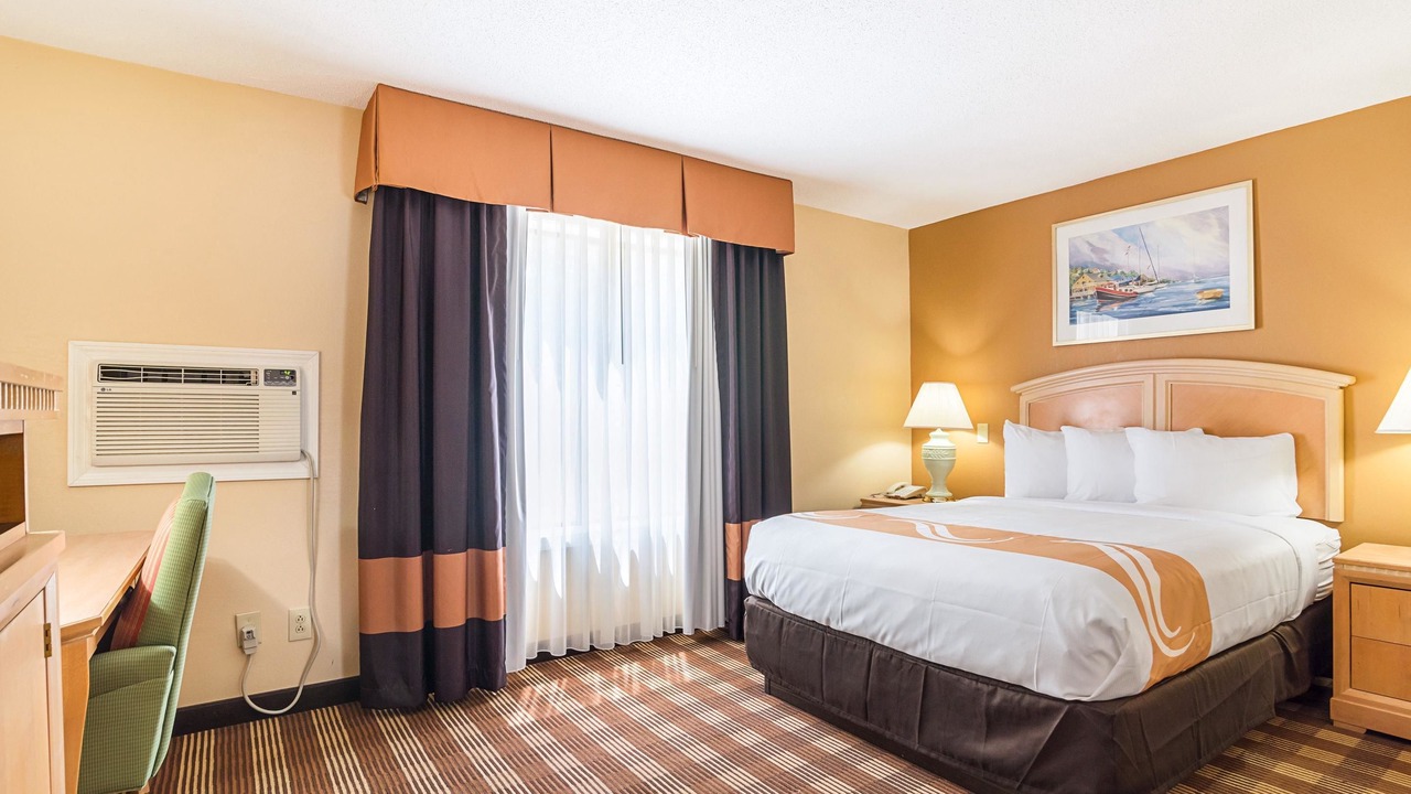 Photo of Bedroom in North Conway