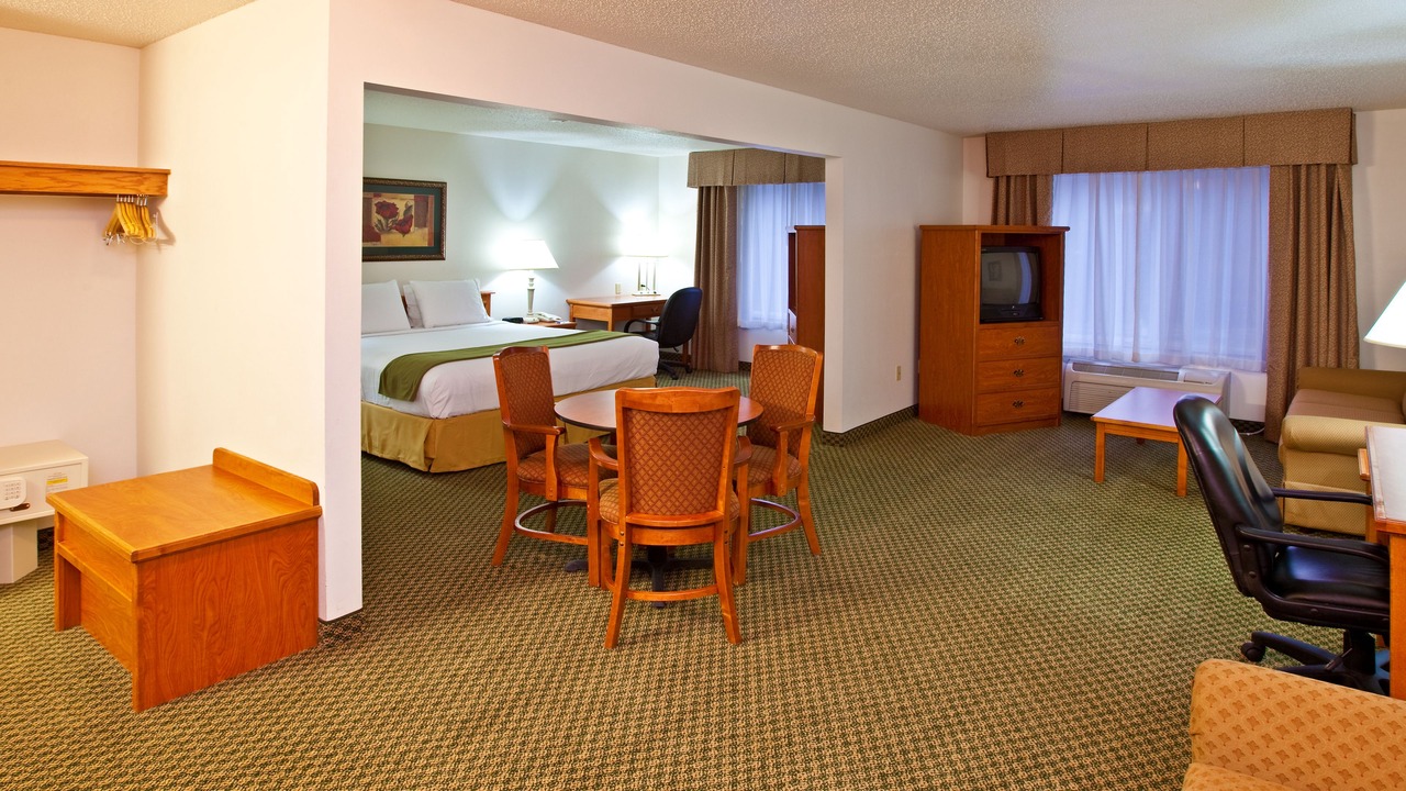 Photo of Bedroom in Mount Gay-Shamrock