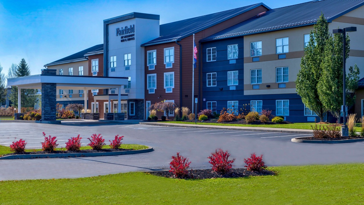 Photo of Outdoor in Cortland West