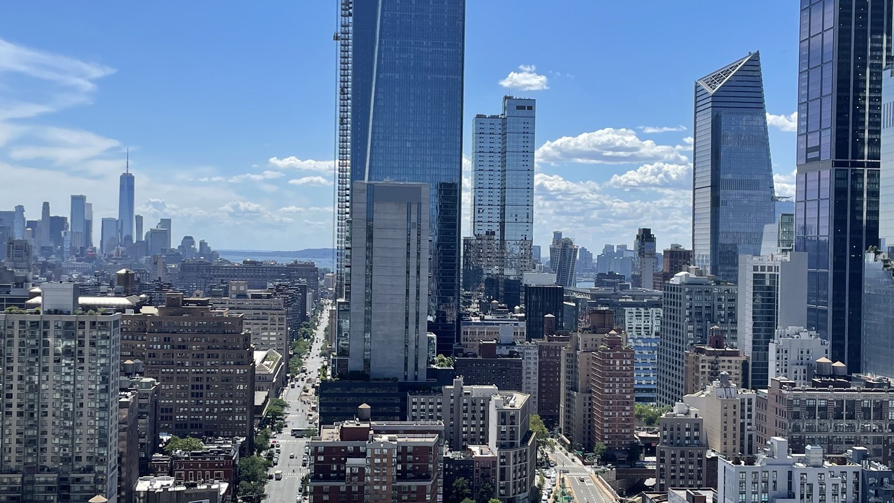 Photo of Bedroom in Midtown West