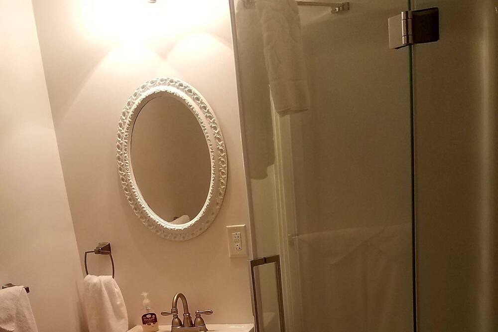 Photo of Bathroom in Alderson