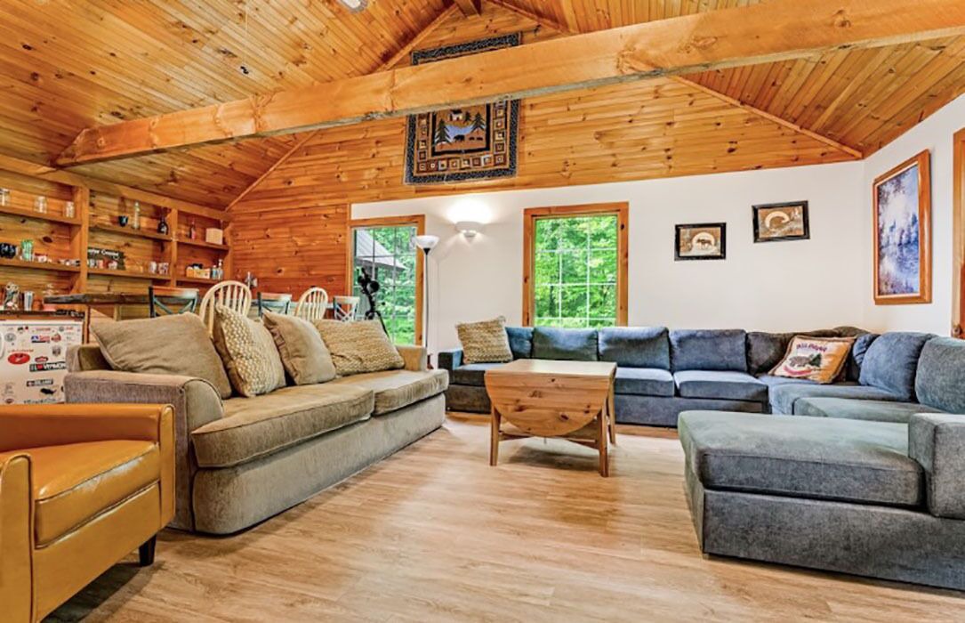 Photo of Livingroom in East Dover