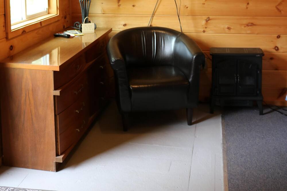 Photo of Livingroom in Alton