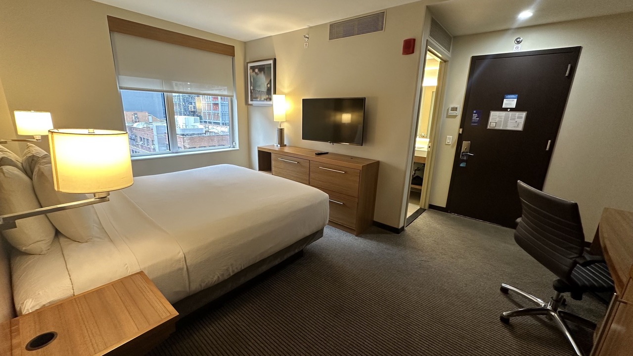 Photo of Bedroom in Hunters Point