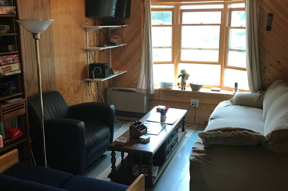 Photo of Livingroom in Gilmanton