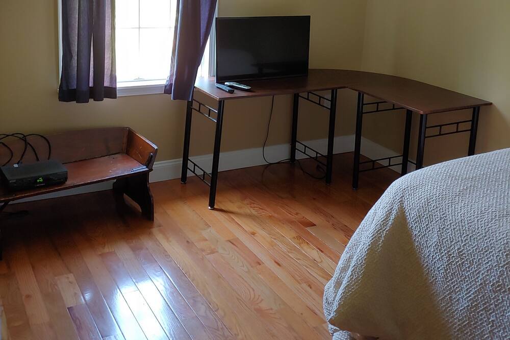Photo of Bedroom in Hyde Park