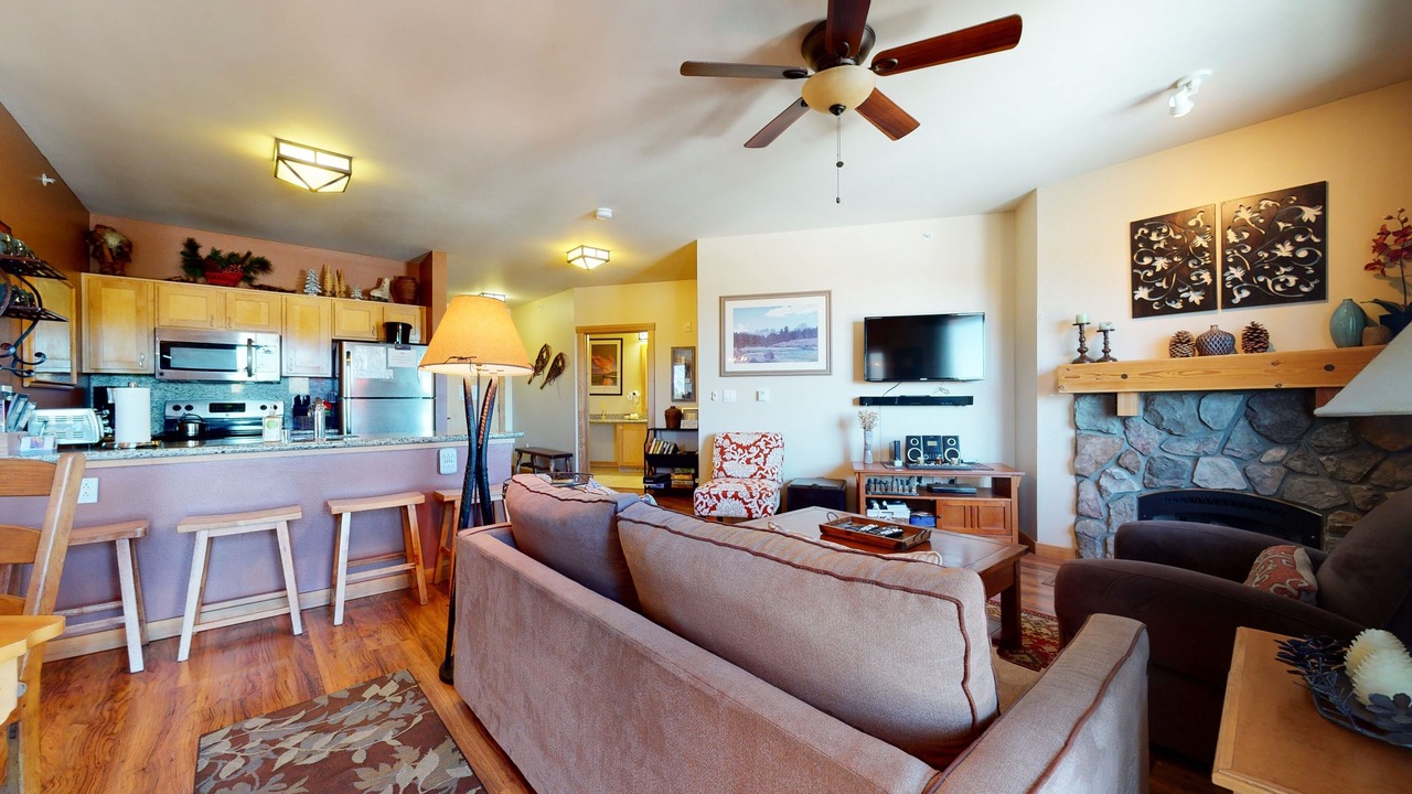Photo of Livingroom in Mammoth Lakes