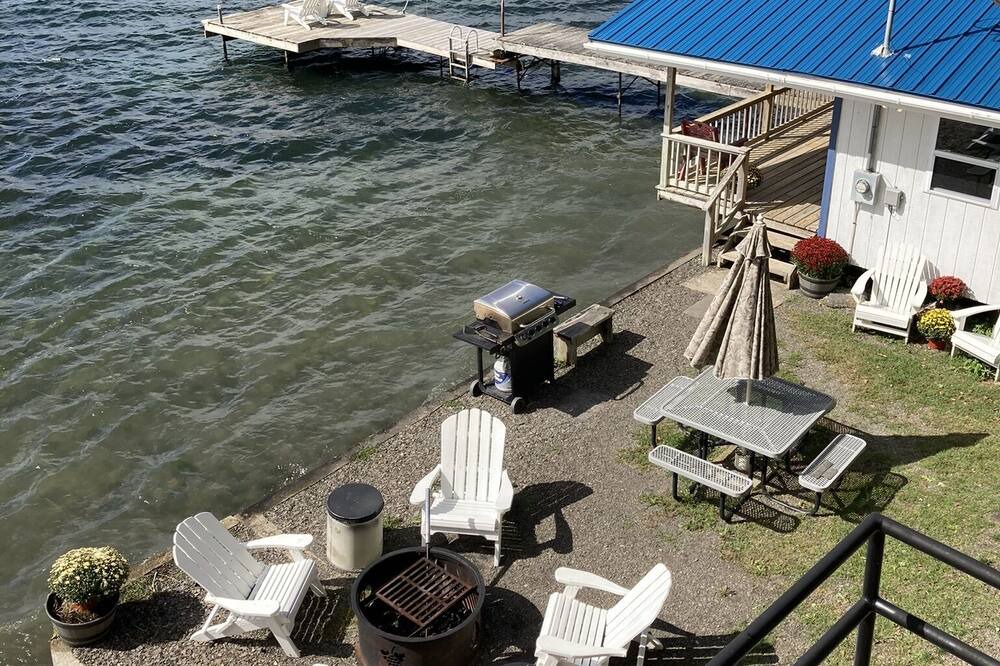 Photo of Outdoor in Burdett