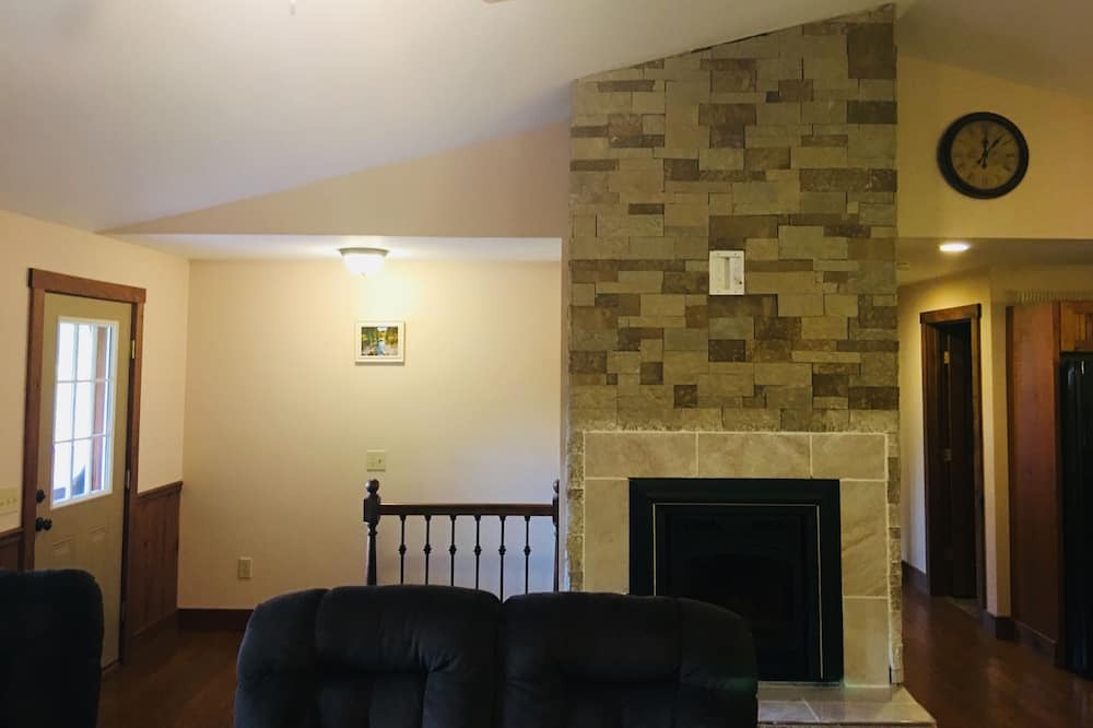 Photo of Livingroom in North Haverhill