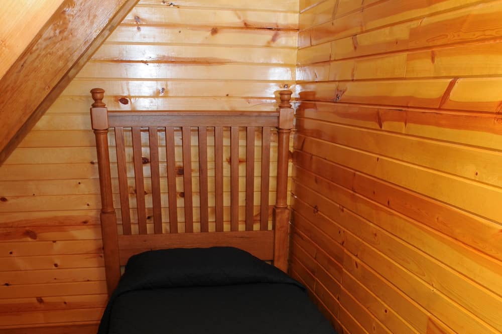 Photo of Bedroom in Blue Jay
