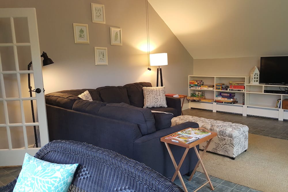 Photo of Livingroom in Shrewsbury
