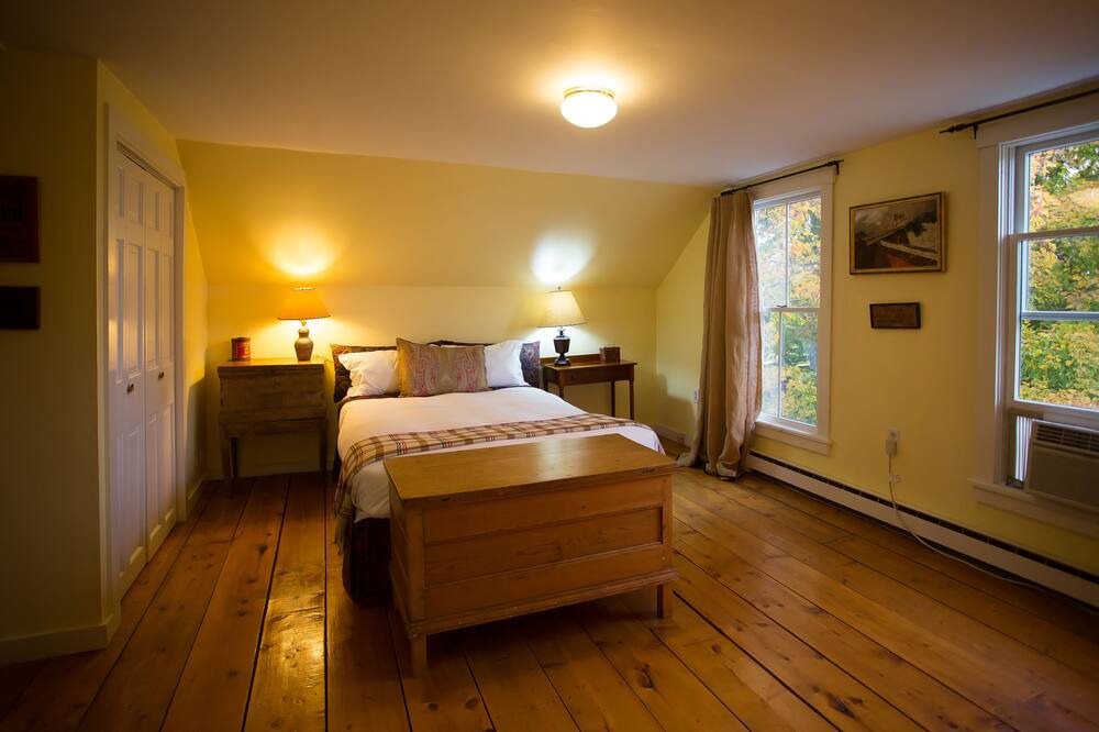 Photo of Bedroom in Morrisville
