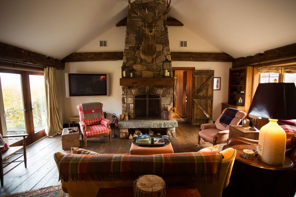 Photo of Livingroom in Morrisville