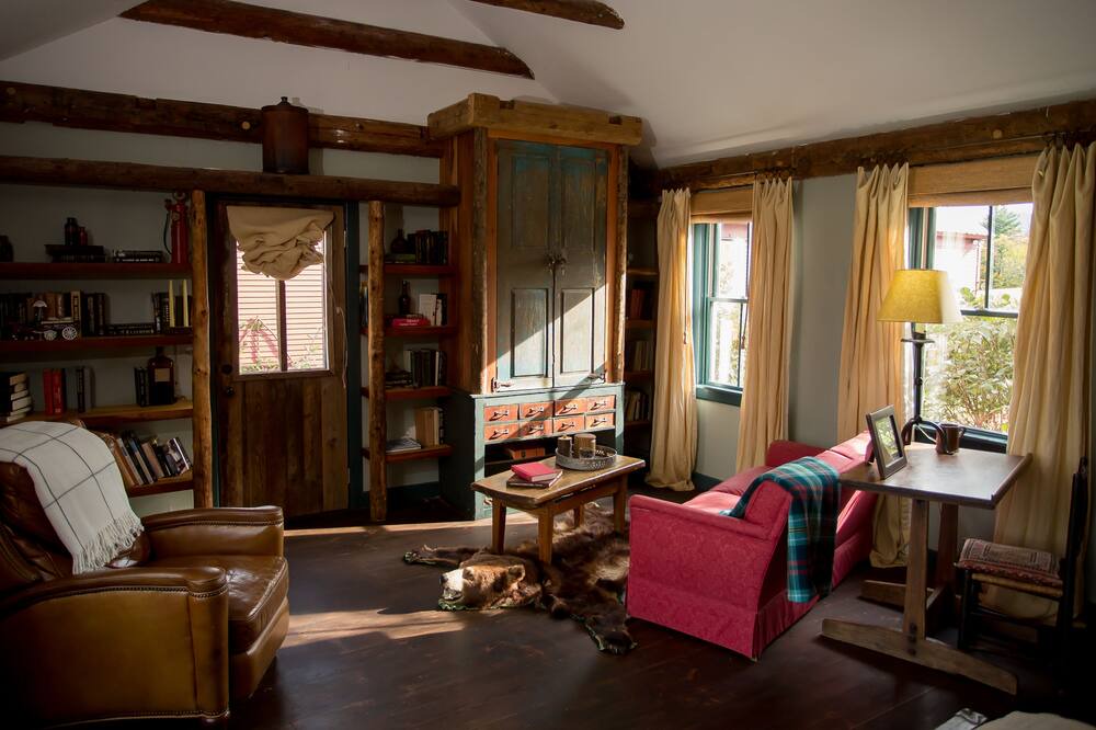 Photo of Livingroom in Morrisville