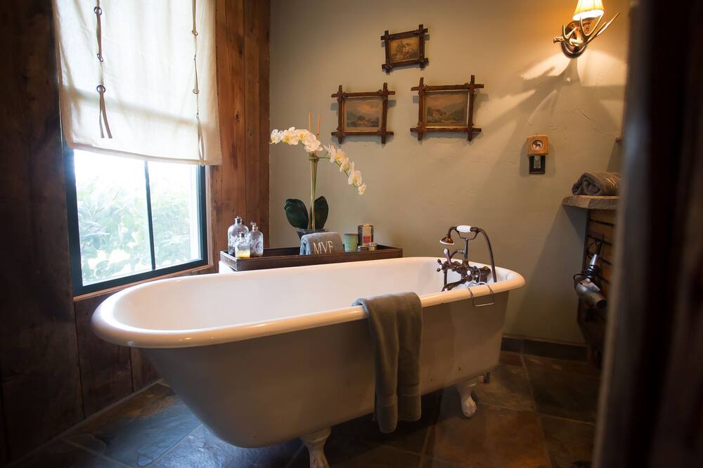 Photo of Bathroom in Morrisville