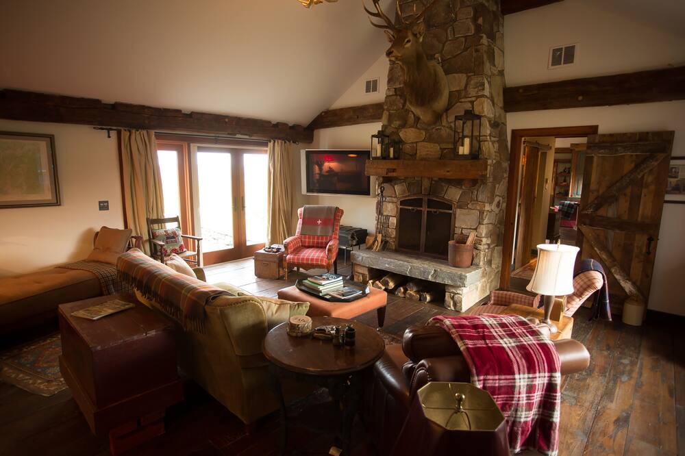 Photo of Livingroom in Morrisville