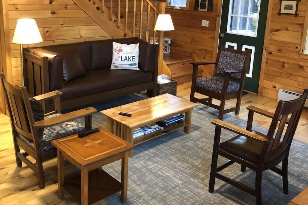 Photo of Livingroom in Eden