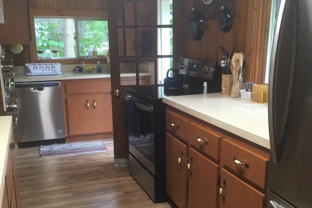 Photo of Kitchen in Lake Luzerne-Hadley