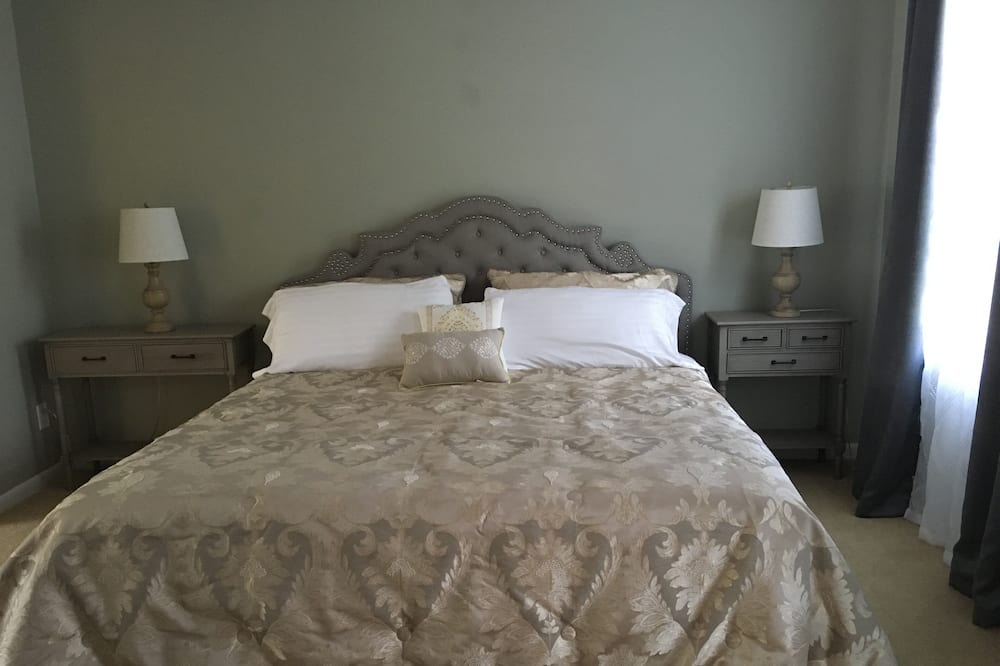 Photo of Bedroom in Williston North
