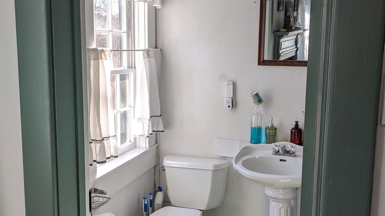 Photo of Bathroom in Warm Springs
