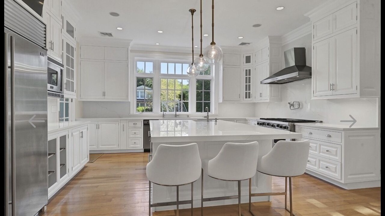 Photo of Kitchen in Village of Southampton