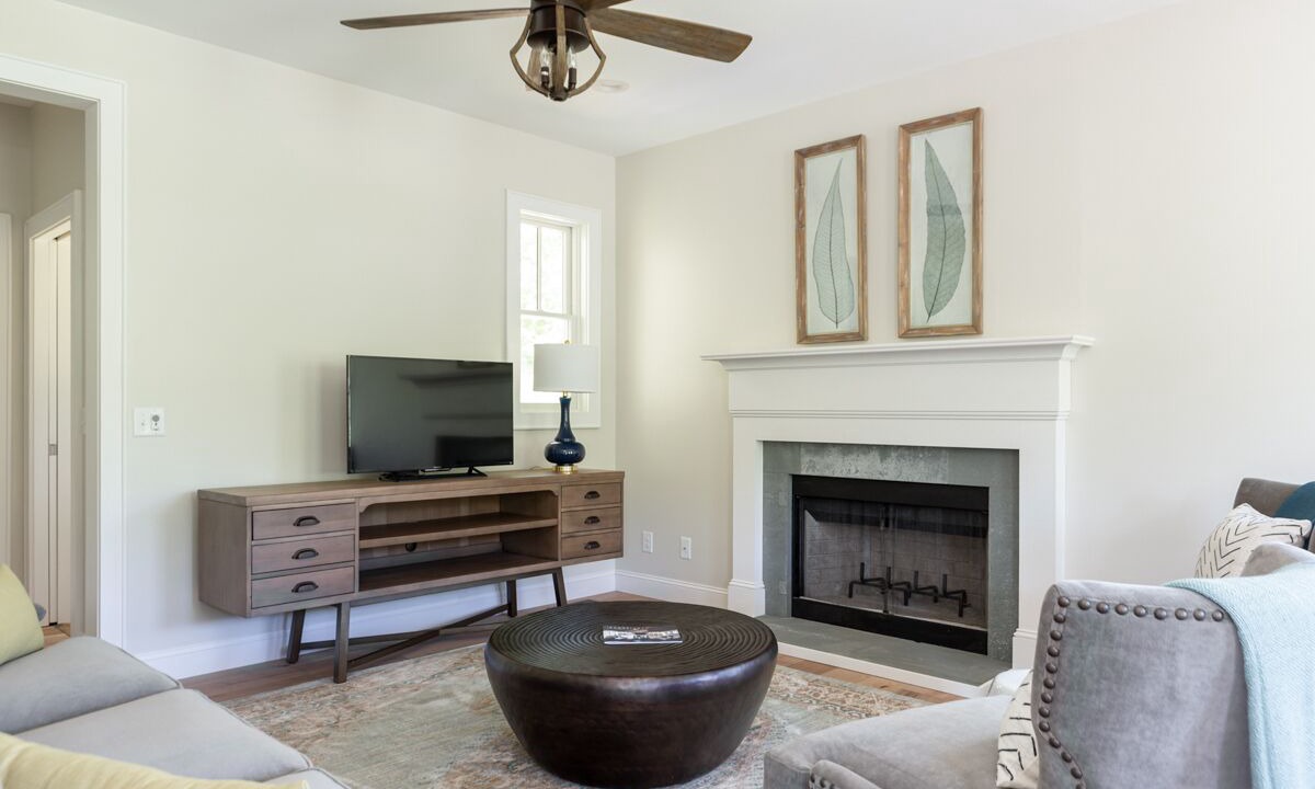 Photo of Livingroom in Warm Springs
