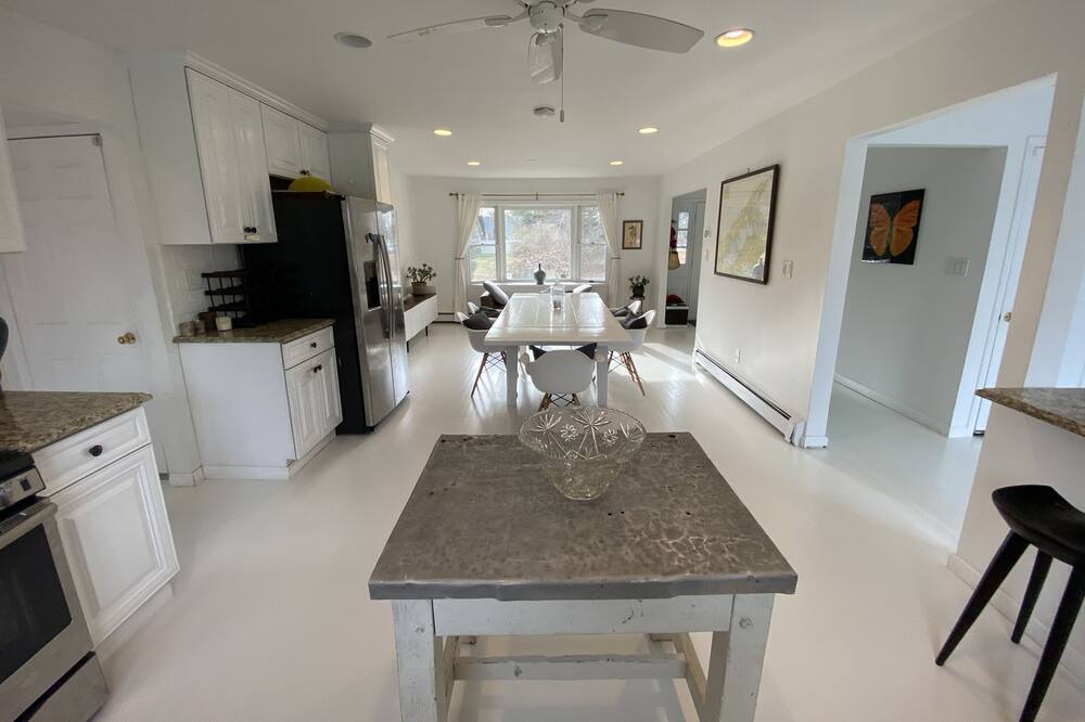 Photo of Livingroom in Greenport West