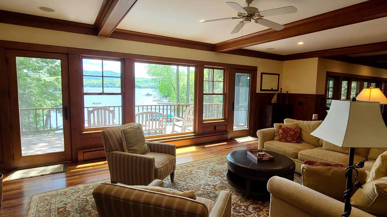 Photo of Livingroom in Sunapee
