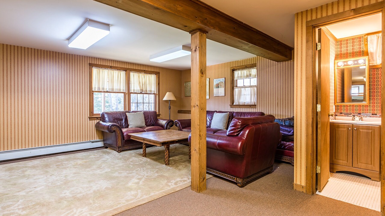 Photo of Livingroom in Manchester Center