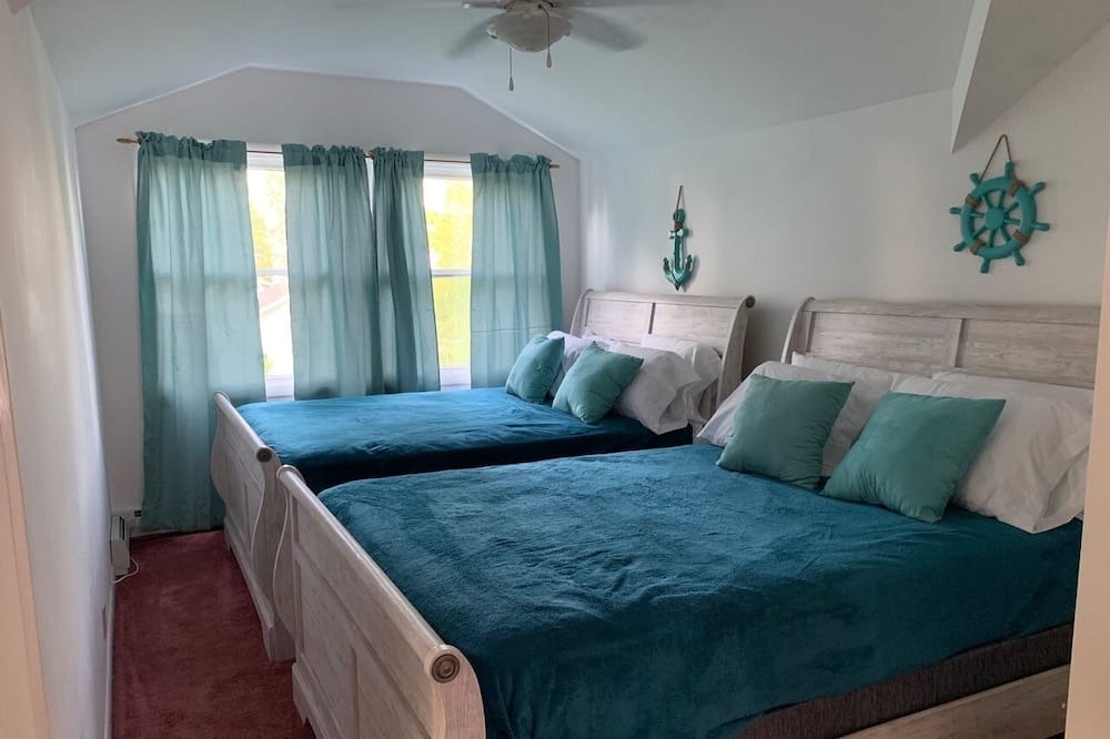 Photo of Bedroom in Van Buren Point