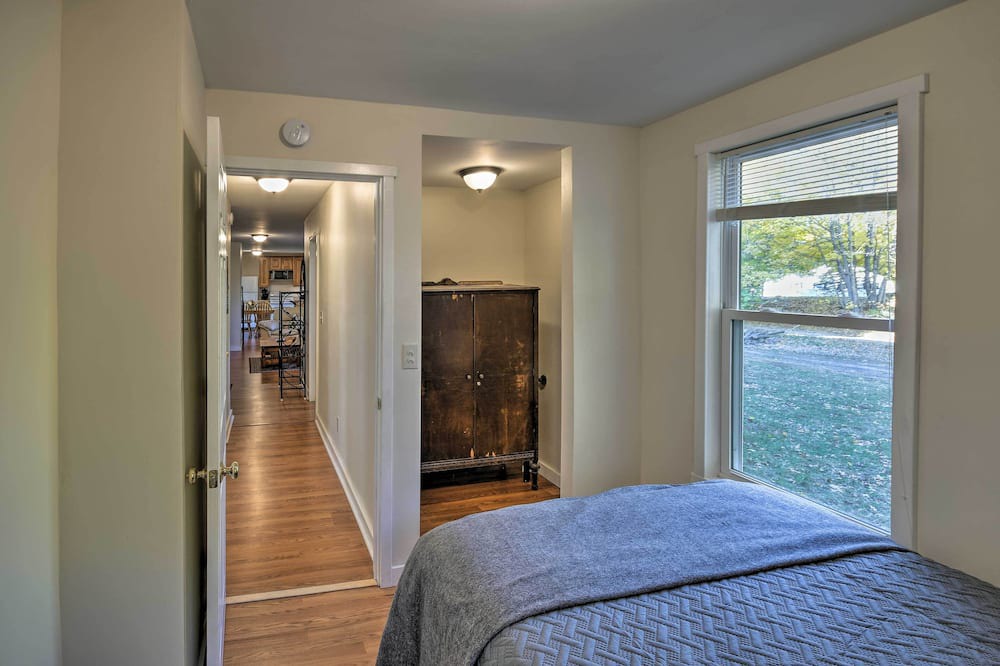 Photo of Bedroom in Dexter